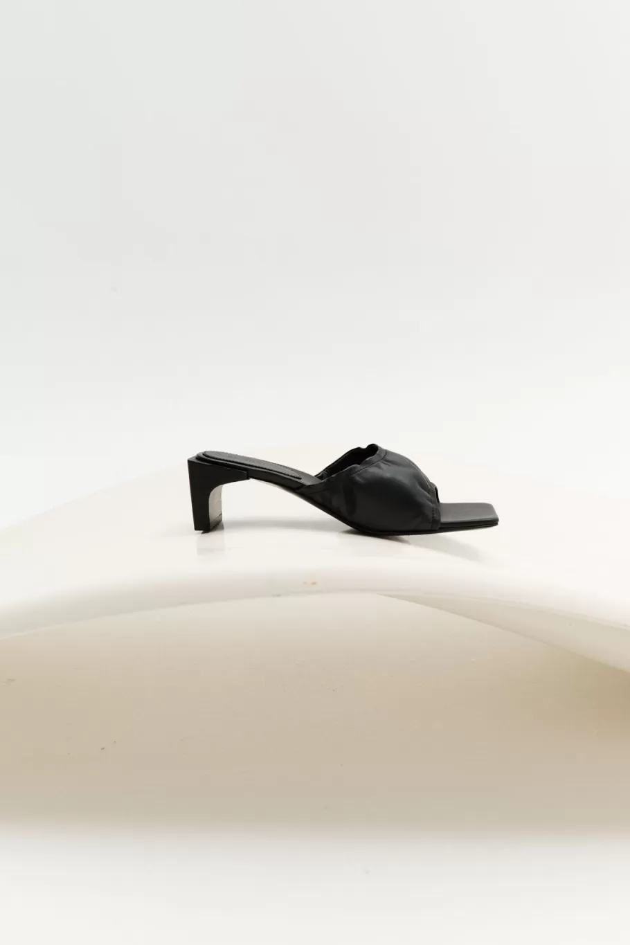 Heels | St. Agni Gathered Block Heel - BLACK