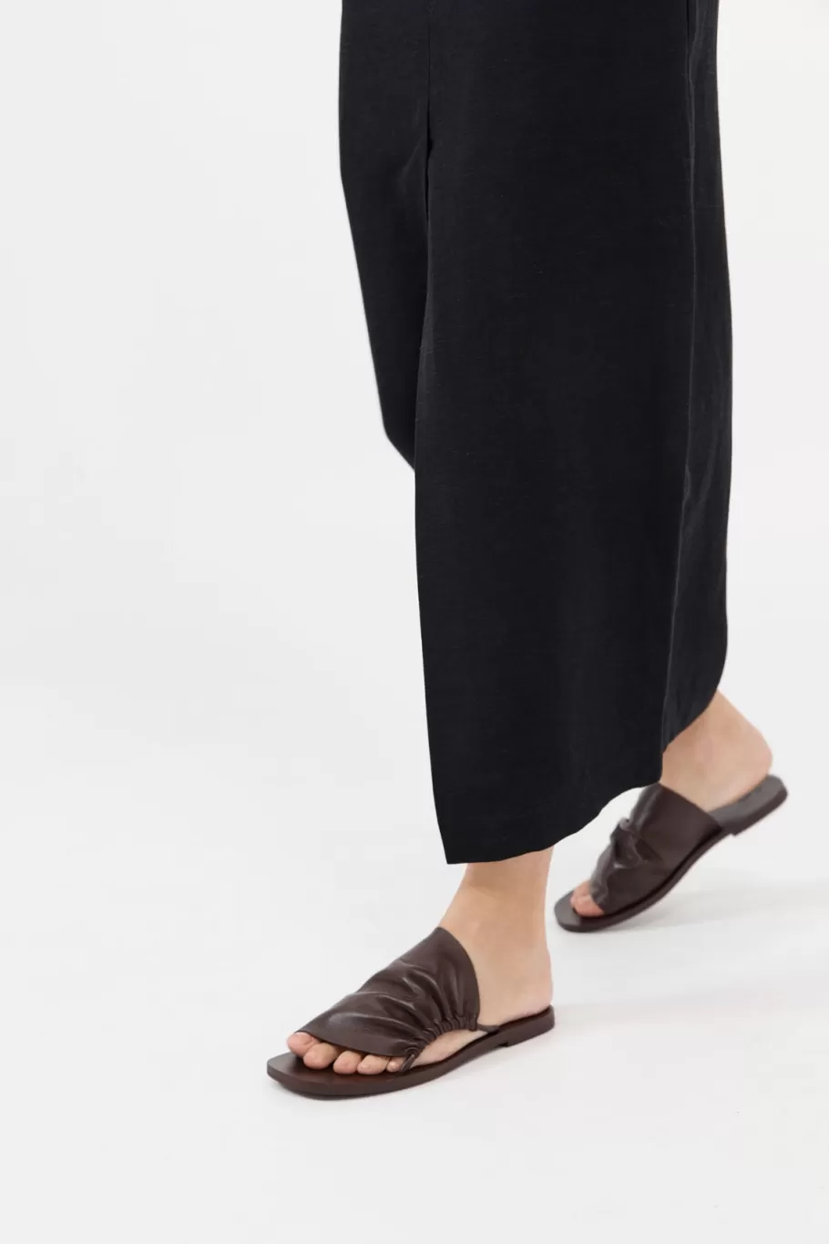 Slides | Flats | St. Agni Gathered Slides - CHOCOLATE