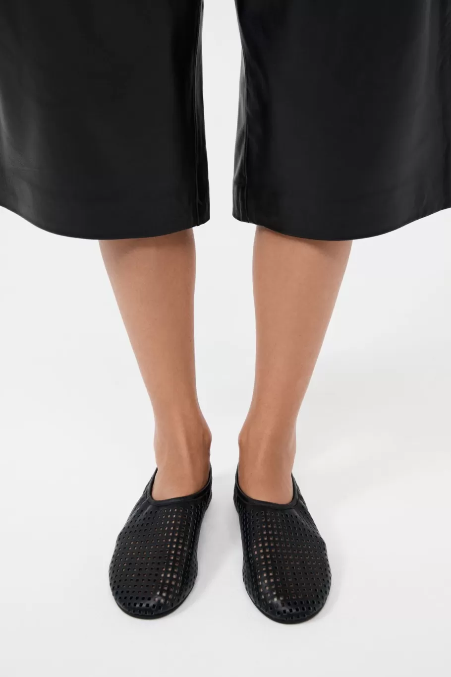 Flats | St. Agni Perforated Ballet Flat - BLACK