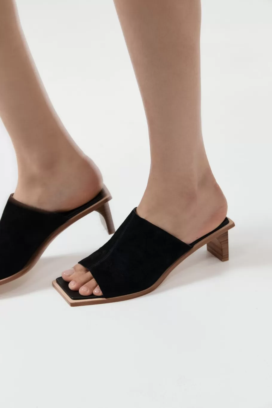 Heels | St. Agni Raw Edge Heel - BLACK