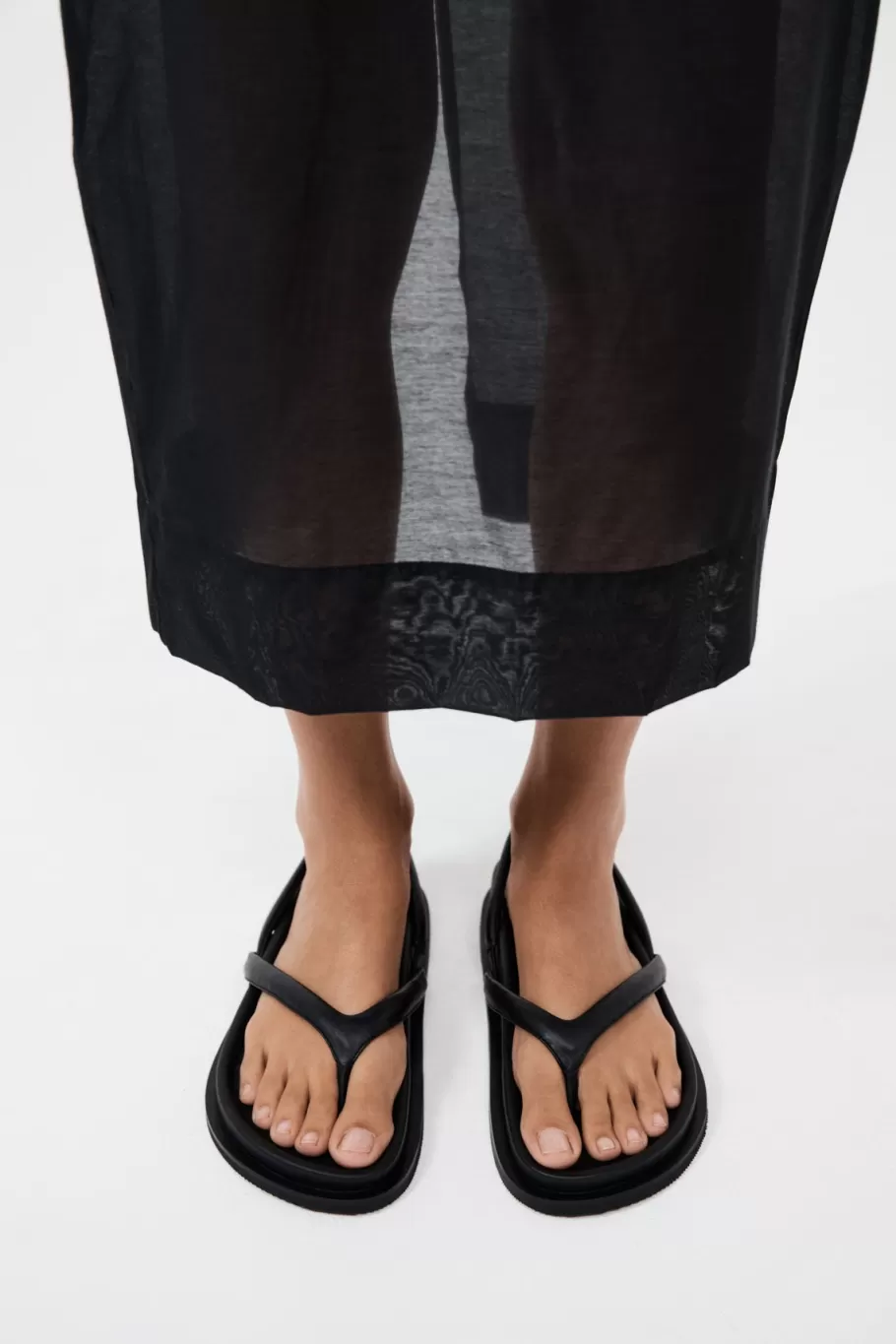 Unisex | Sandals | St. Agni Sling Back Thong Sandal - BLACK