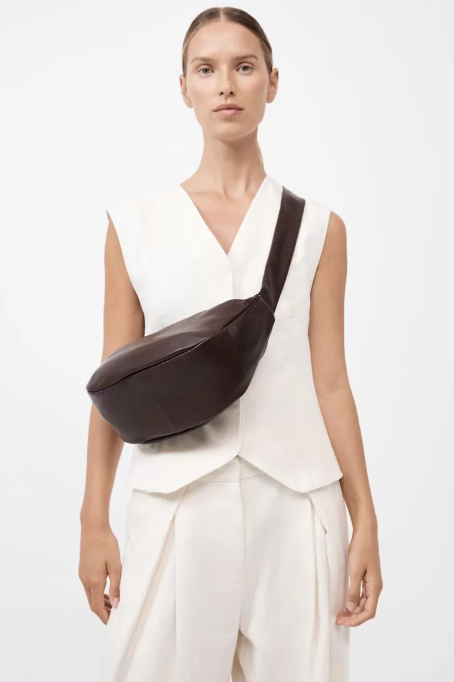 Unisex | Bags | St. Agni Soft Crescent Bag - CHOCOLATE