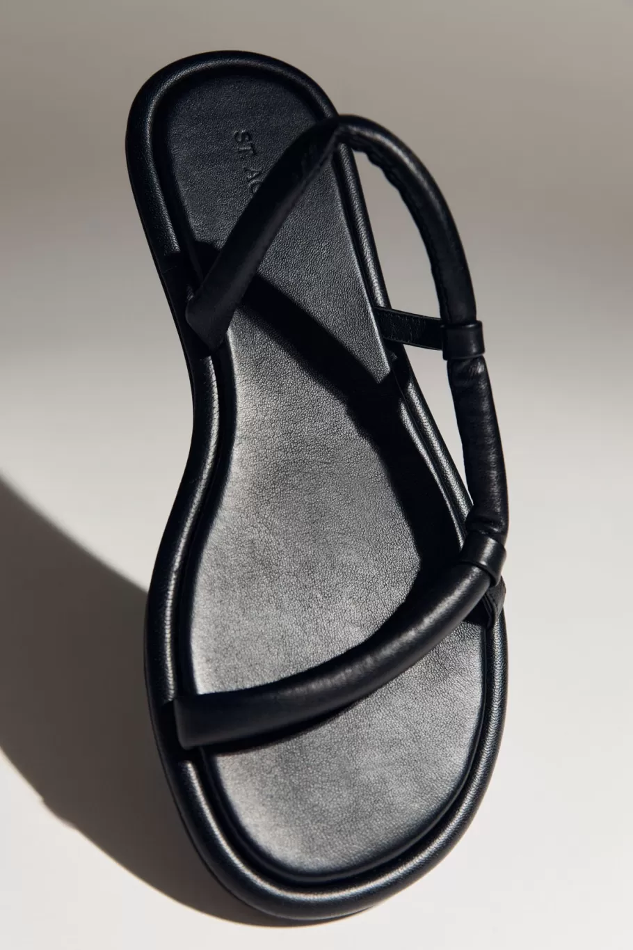 Slides | St. Agni Soft Loop Slide - BLACK