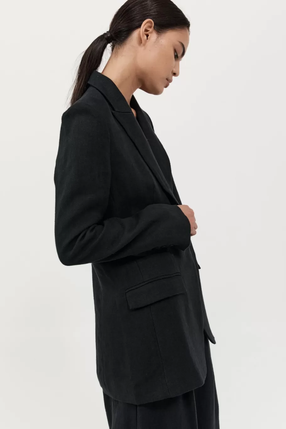 Outerwear | Tailoring | St. Agni Tailored Linen Blazer - BLACK