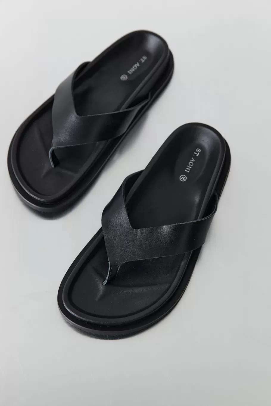 Unisex | Slides | St. Agni Thong Slide - Black