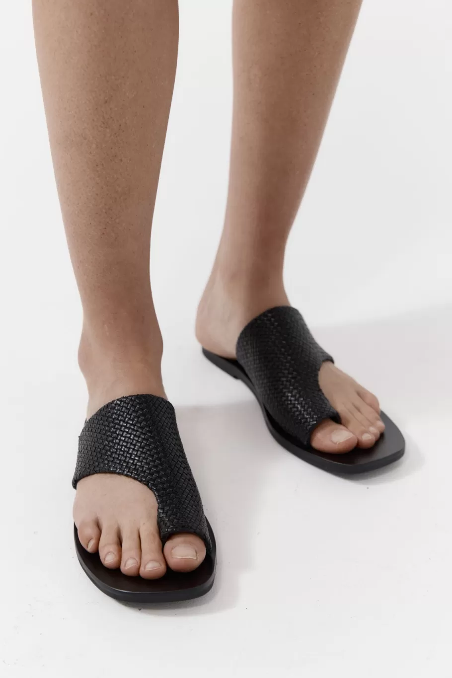 Slides | St. Agni Woven Abstract Slide - BLACK