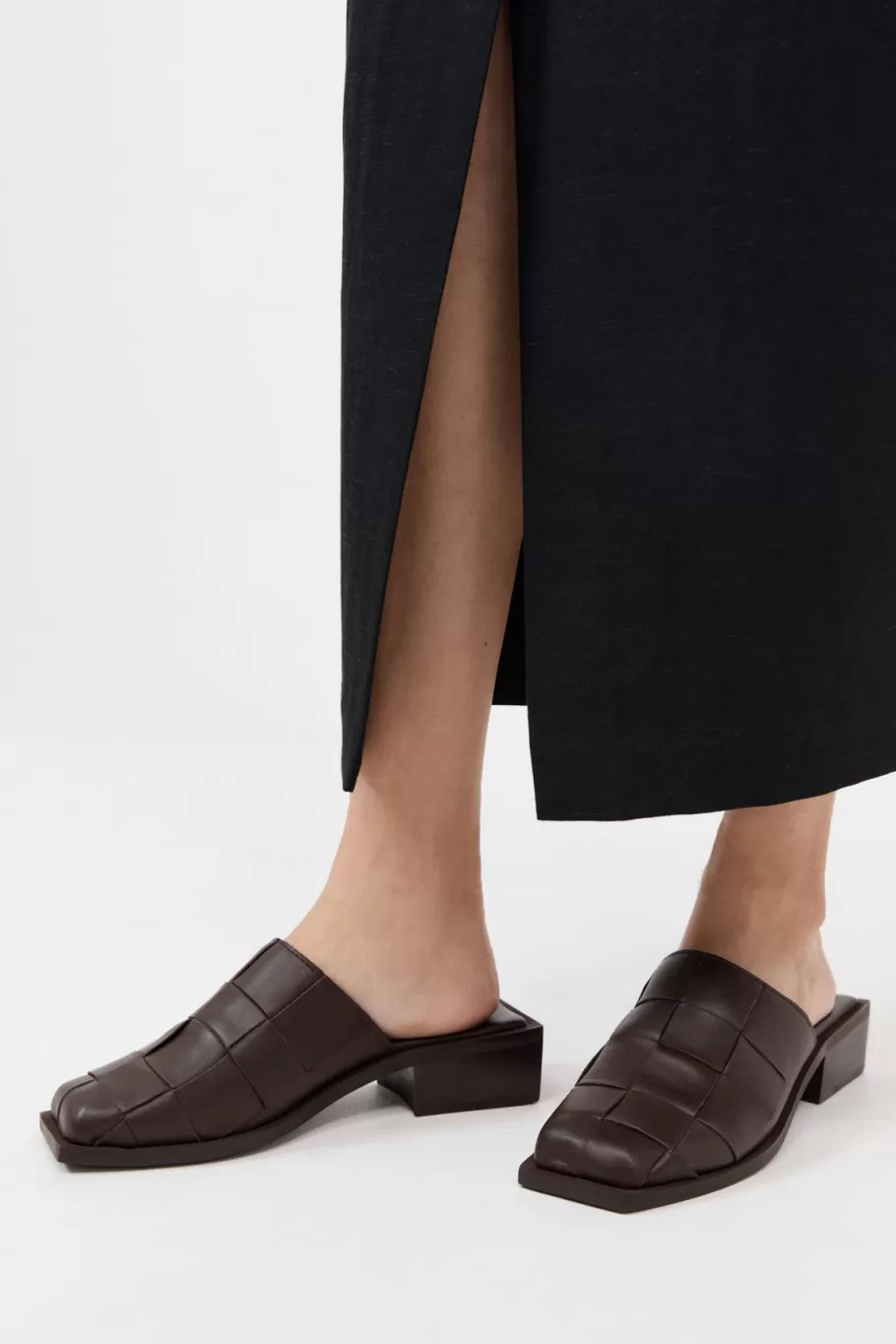 Heels | St. Agni Woven Mules - CHOCOLATE